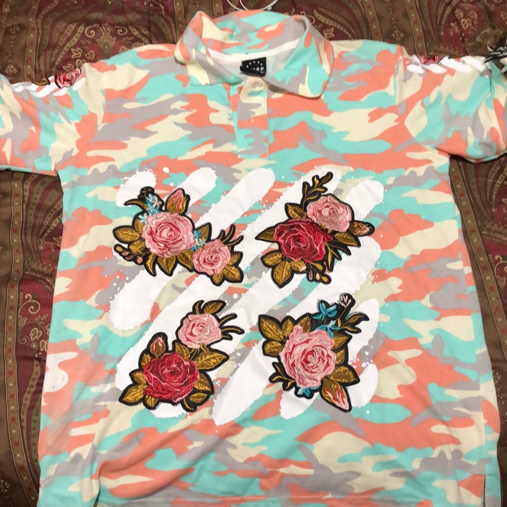 Camouflage Floral embroidered polo shirt